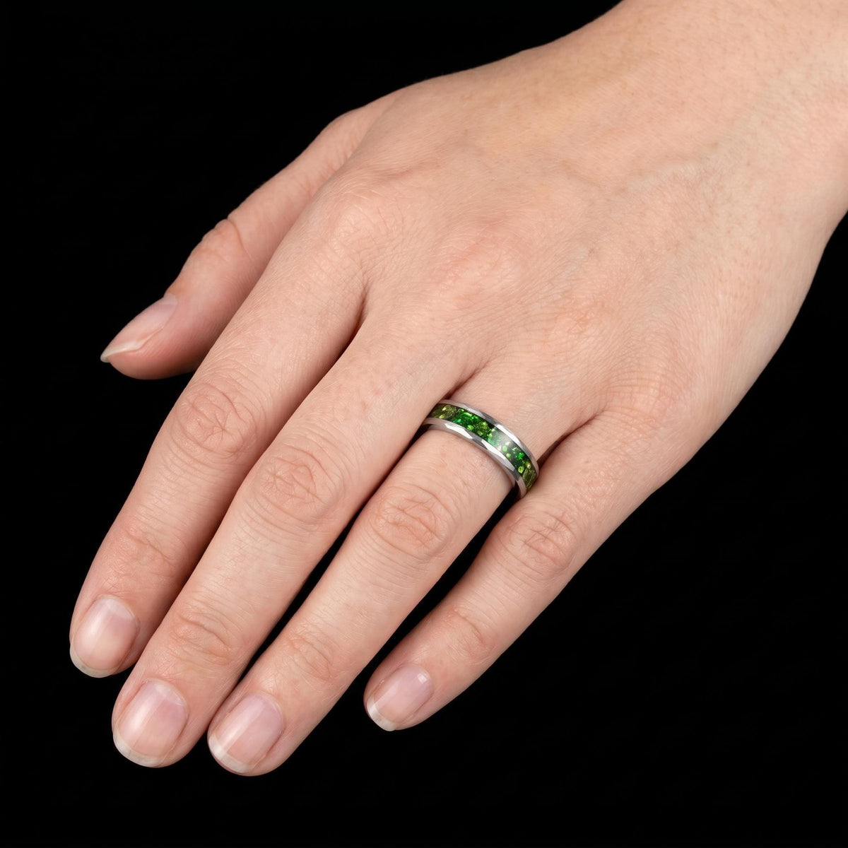 Emerald ring, hammered silver tungsten ring, mens wedding band, womens wedding ring, anniversary gift, comfort fit, 4mm ring,